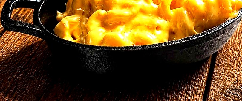 Mac and cheese in a cast iron skillet